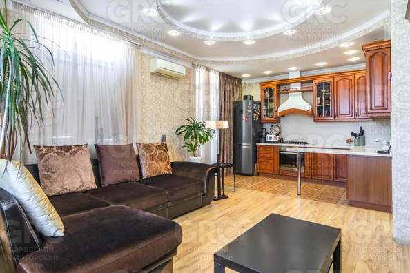
  Продается 1-комн. квартира, 57 м², Виноградная ул, д. 123/3
. Фото 3.