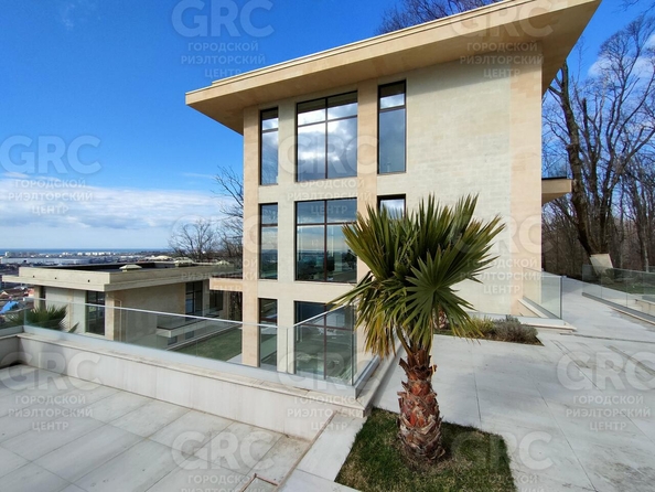 
  Продается дом, 300 м², Сочи
. Фото 3.