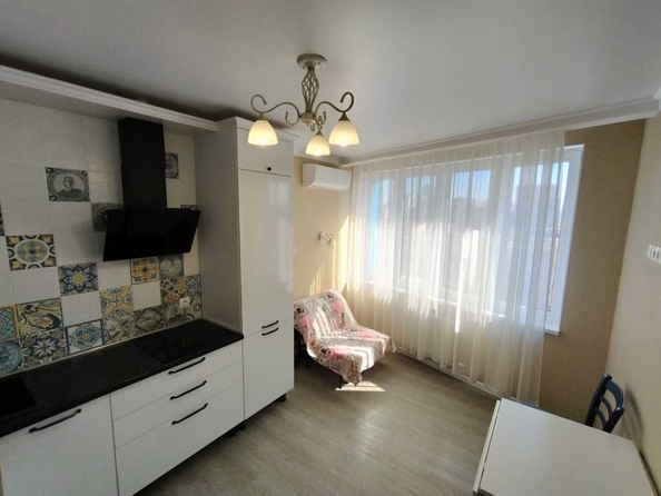 
  Продается 2-комн. квартира, 59 м², Астраханская ул, д. 76
. Фото 1.