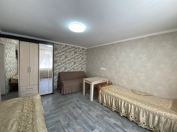 
  Продается 1-комн. квартира, 30 м², Школьная ул, д. 24
. Фото 2.