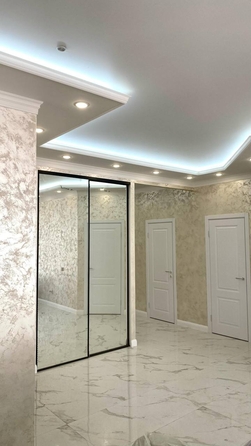 
  Продается 2-комн. квартира, 124 м², Олега Анофриева ул
. Фото 3.