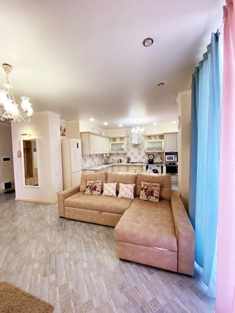 
  Продается 2-комн. квартира, 64 м², Верхняя ул
. Фото 9.