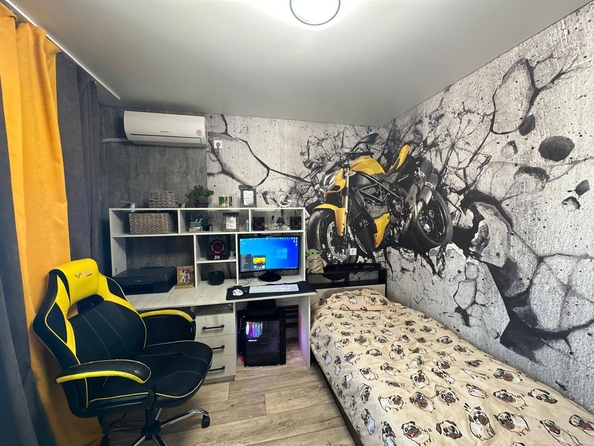 
  Продается 3-комн. квартира, 80 м², Маршала Жукова ул
. Фото 6.