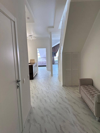 
  Продается 3-комн. квартира, 102 м², Верхняя ул
. Фото 6.