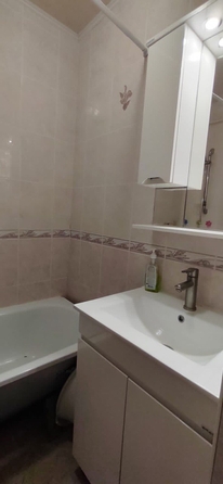 
  Продается 3-комн. квартира, 64 м², Парус мкр
. Фото 5.