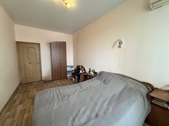 
  Продается 1-комн. квартира, 57 м², Ленина ул, д. 136
. Фото 2.