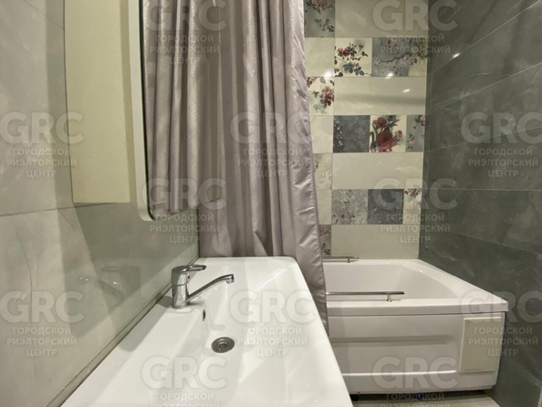 
  Продается 2-комн. квартира, 57 м², Войкова ул, д. 40
. Фото 17.