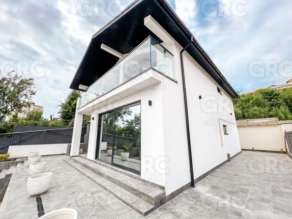 
  Продается дом, 200 м², Сочи
. Фото 2.