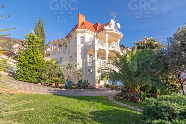
  Продается дом, 400 м², Сочи
. Фото 1.