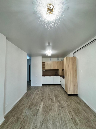 
  Продается 1-комн. квартира, 38 м², Николая Старшинова ул, д. 12к3
. Фото 2.