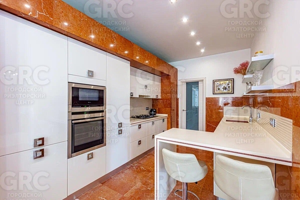 
  Продается 3-комн. квартира, 102 м², Первомайская ул, д. 13
. Фото 2.