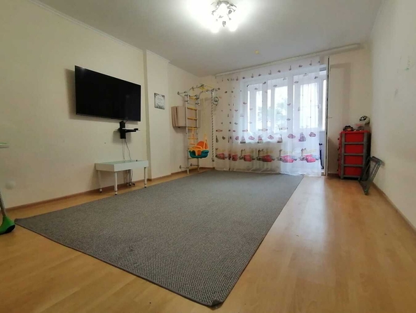 
  Продается 2-комн. квартира, 75 м², Владимирская ул, д. 134
. Фото 5.