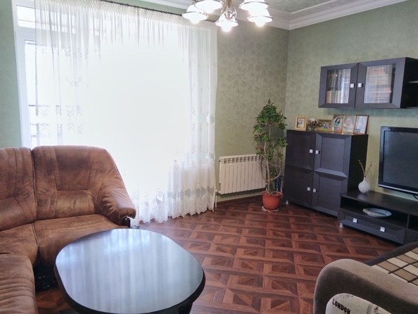 
  Продается 2-комн. квартира, 87 м², Ивана Голубца ул, д. 106
. Фото 9.