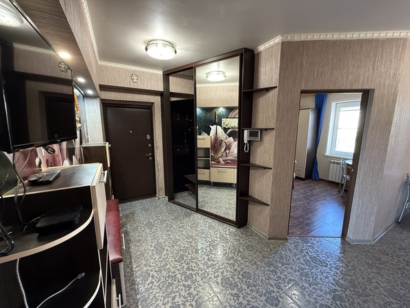 
  Продается 2-комн. квартира, 50 м², Омелькова ул, д. 14В
. Фото 7.