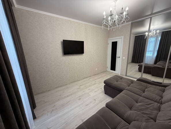 
  Продается 1-комн. квартира, 45 м², Ивана Голубца ул, д. 147
. Фото 7.