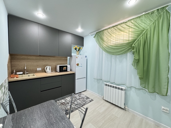 
  Продается 1-комн. квартира, 37 м², Толстого ул, д. 106
. Фото 20.