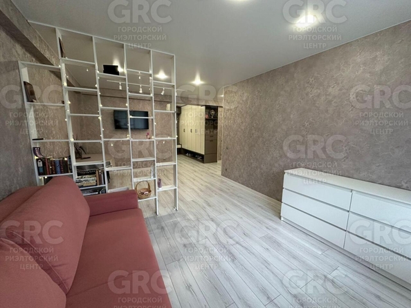 
  Продается 2-комн. квартира, 55 м², Тепличная ул, д. 71
. Фото 7.