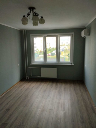 
  Продается 1-комн. квартира, 37 м², Адмирала Пустошкина ул, д. 22к4
. Фото 6.