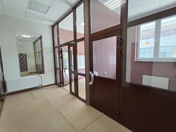 
  Продается 1-комн. квартира, 45 м², Омелькова ул, д. 93
. Фото 11.