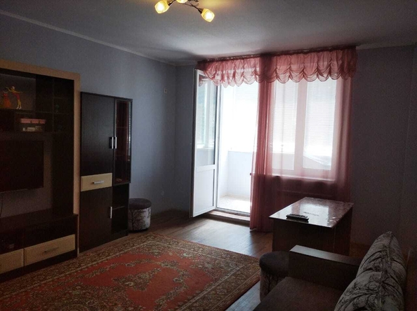 
  Продается 2-комн. квартира, 69 м², Омелькова ул, д. 21
. Фото 11.