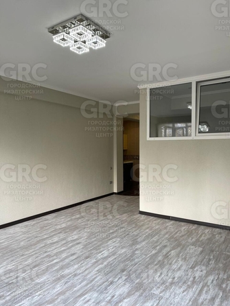 
  Продается 3-комн. квартира, 57 м², Туапсинская ул, д. 9/2
. Фото 4.
