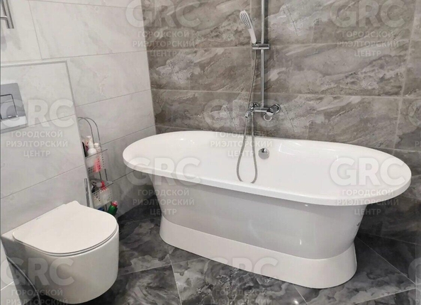 
  Продается 3-комн. квартира, 86 м², Фабрициуса Я. ул, д. 2/28А
. Фото 6.