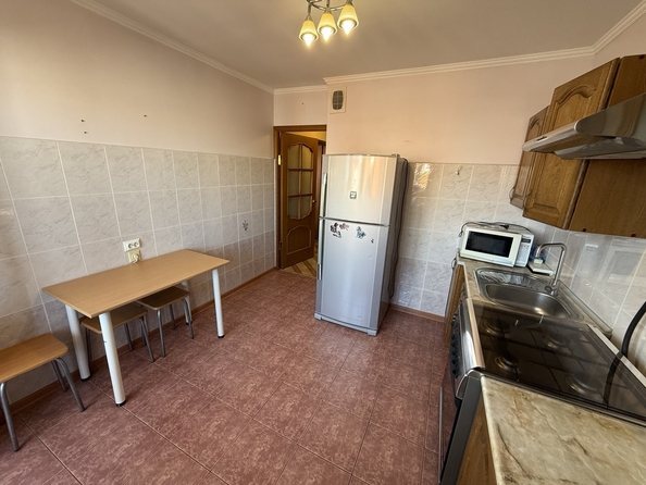 
  Продается 1-комн. квартира, 40 м², Владимирская ул, д. 140
. Фото 1.