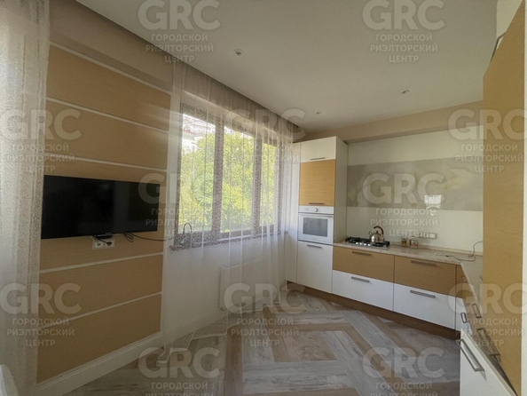 
  Продается 4-комн. квартира, 120 м², Кубанская ул, д. 3
. Фото 7.