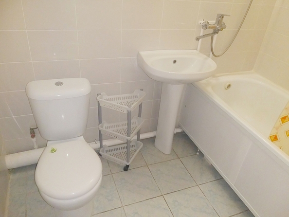 
  Сдам 1-комн. квартиру, 43 м², Алтайская ул, д. 4/2
. Фото 9.