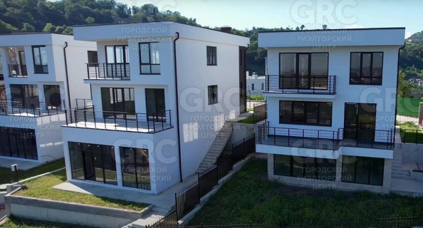 
  Продается дом, 300 м², Сочи
. Фото 2.