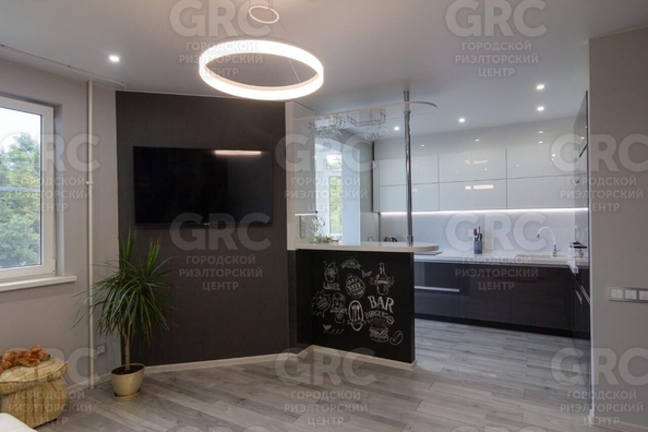 
  Продается 2-комн. квартира, 55 м², Фабрициуса Я. ул, д. 7
. Фото 11.