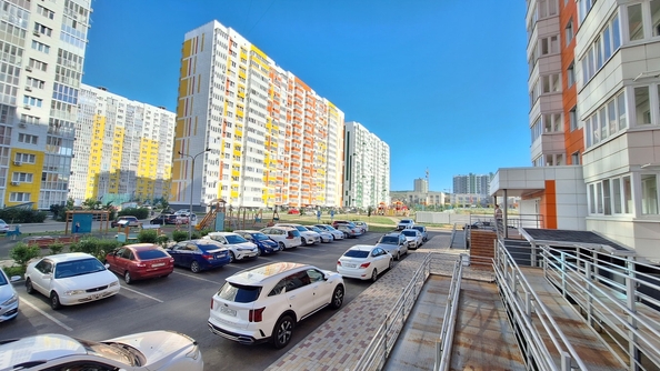 
  Продается 2-комн. квартира, 68 м², Адмирала Пустошкина ул, д. 22к10
. Фото 17.