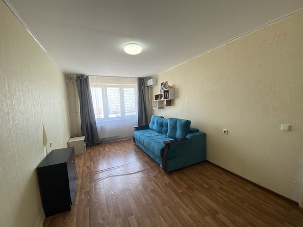 
  Продается 1-комн. квартира, 37 м², Ленина ул, д. 196
. Фото 2.