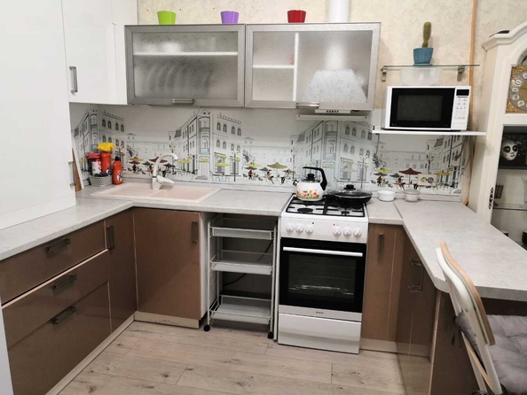
  Продается 2-комн. квартира, 90 м², Лазурная ул, д. 16
. Фото 10.