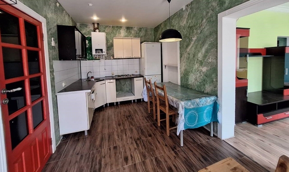 
  Продается 3-комн. квартира, 49 м², Новороссийская ул, д. 156
. Фото 4.