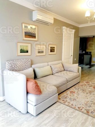 
  Продается 2-комн. квартира, 70 м², Горького пер, д. 18
. Фото 1.