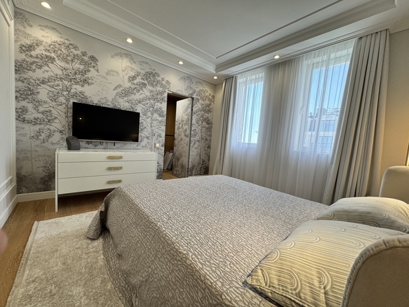 
  Продается 3-комн. квартира, 144 м², Толстого ул, д. 26
. Фото 10.