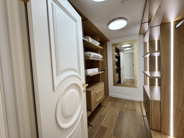 
  Продается 3-комн. квартира, 144 м², Толстого ул, д. 26
. Фото 32.