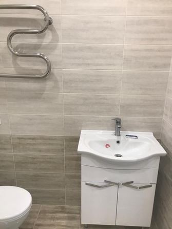 
  Продается 2-комн. квартира, 65 м², Ивана Голубца ул, д. 147
. Фото 8.