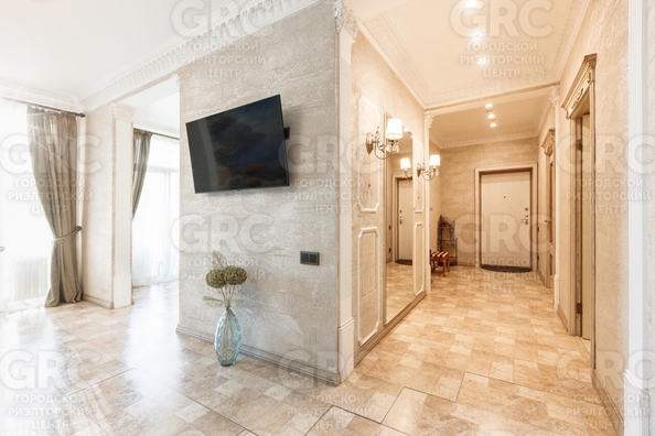 
  Продается 4-комн. квартира, 147 м², Депутатская ул, д. 9
. Фото 9.