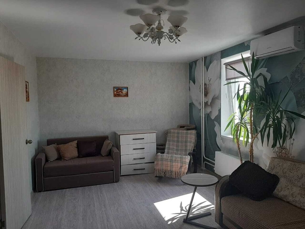 
  Продается 2-комн. квартира, 57 м², Ленина ул, д. 233
. Фото 1.