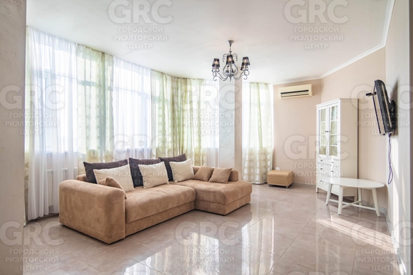 
  Продается 3-комн. квартира, 108 м², Виноградная ул, д. 2Б
. Фото 1.