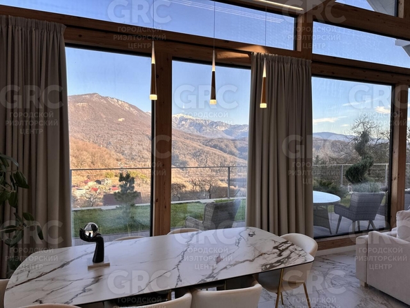 
  Продается дом, 300 м², Сочи
. Фото 5.