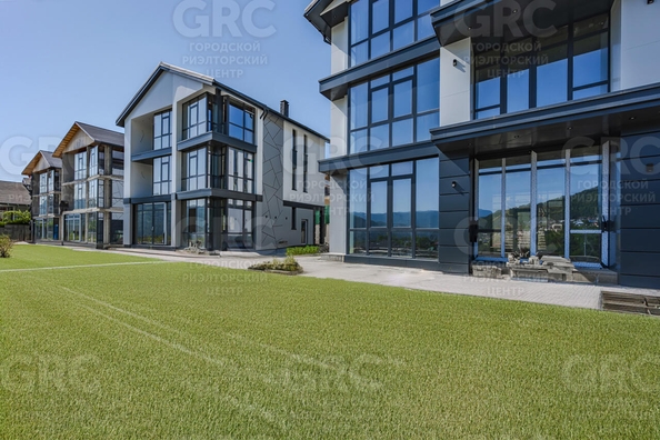 
  Продается дом, 280 м², Сочи
. Фото 1.
