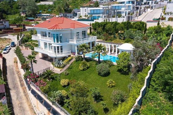 
  Продается дом, 450 м², Сочи
. Фото 2.