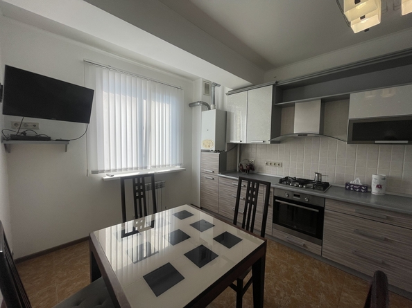 
  Продается 2-комн. квартира, 61 м², Ильинский пер, д. 18
. Фото 14.