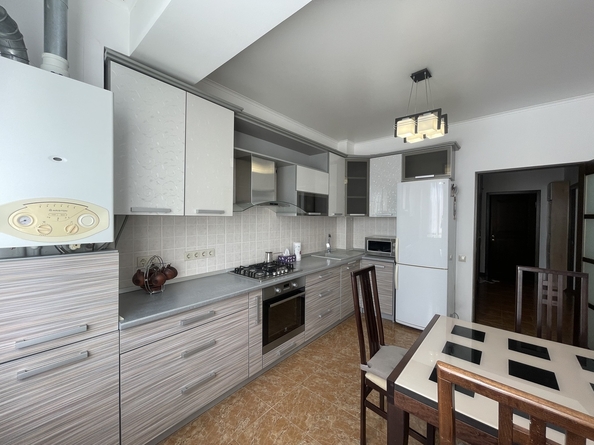 
  Продается 2-комн. квартира, 61 м², Ильинский пер, д. 18
. Фото 17.