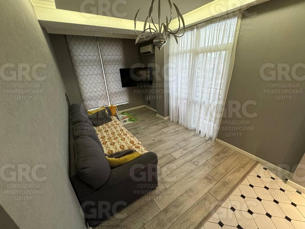 
  Продается 2-комн. квартира, 45 м², Виноградная ул
. Фото 1.