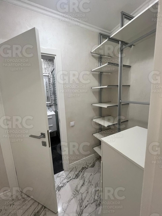 
  Продается 4-комн. квартира, 110 м², Альпийская ул, д. 27
. Фото 7.