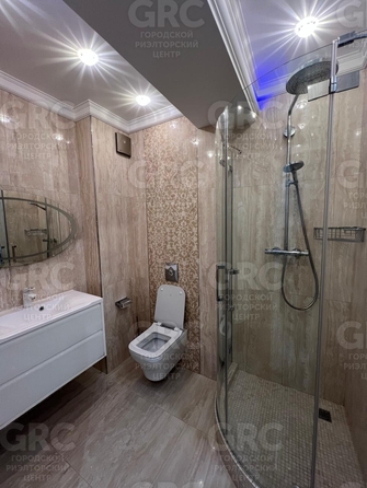 
  Продается 4-комн. квартира, 110 м², Альпийская ул, д. 27
. Фото 32.